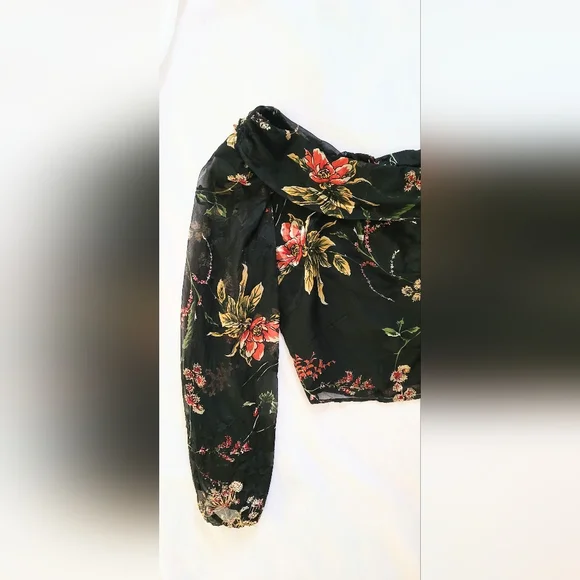 NWOT!ASTR The Label Anthro Reign Floral Print Women's Off The Shoulder Top Small - Picture 7 of 17